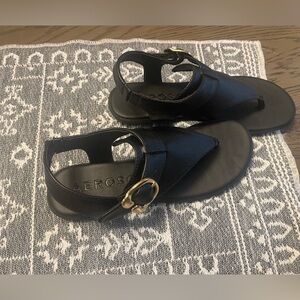 Aerosoles Women’s Isa Flat Sandals